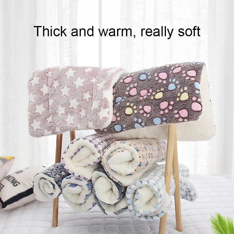 CozyFlannel™ Soft Pet Sleeping Mat – Warm Winter Cushion